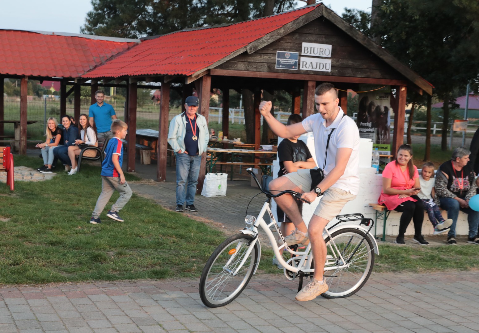 Fotorelacja z inauguracji questu rowerowego w Szklarach Dolnych (woj. dolnośląskie)